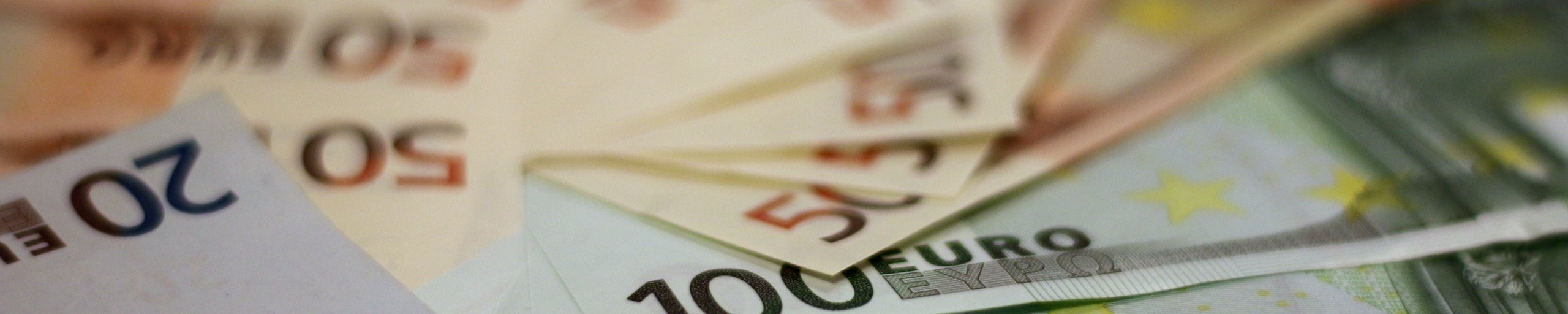 Briefjes van 100 euro, 50 euro rn 20 euro
